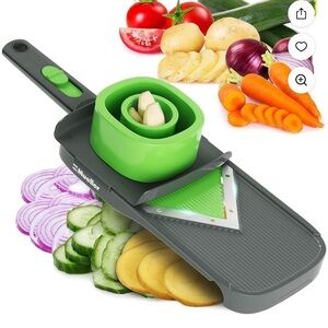 Mueller Green and Gray Handheld V-Slicer NWT
